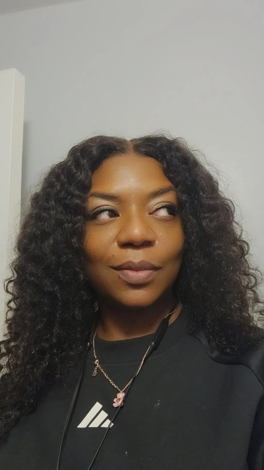 Softlife Hair customer wearing wig review photo from Rochelle Davis