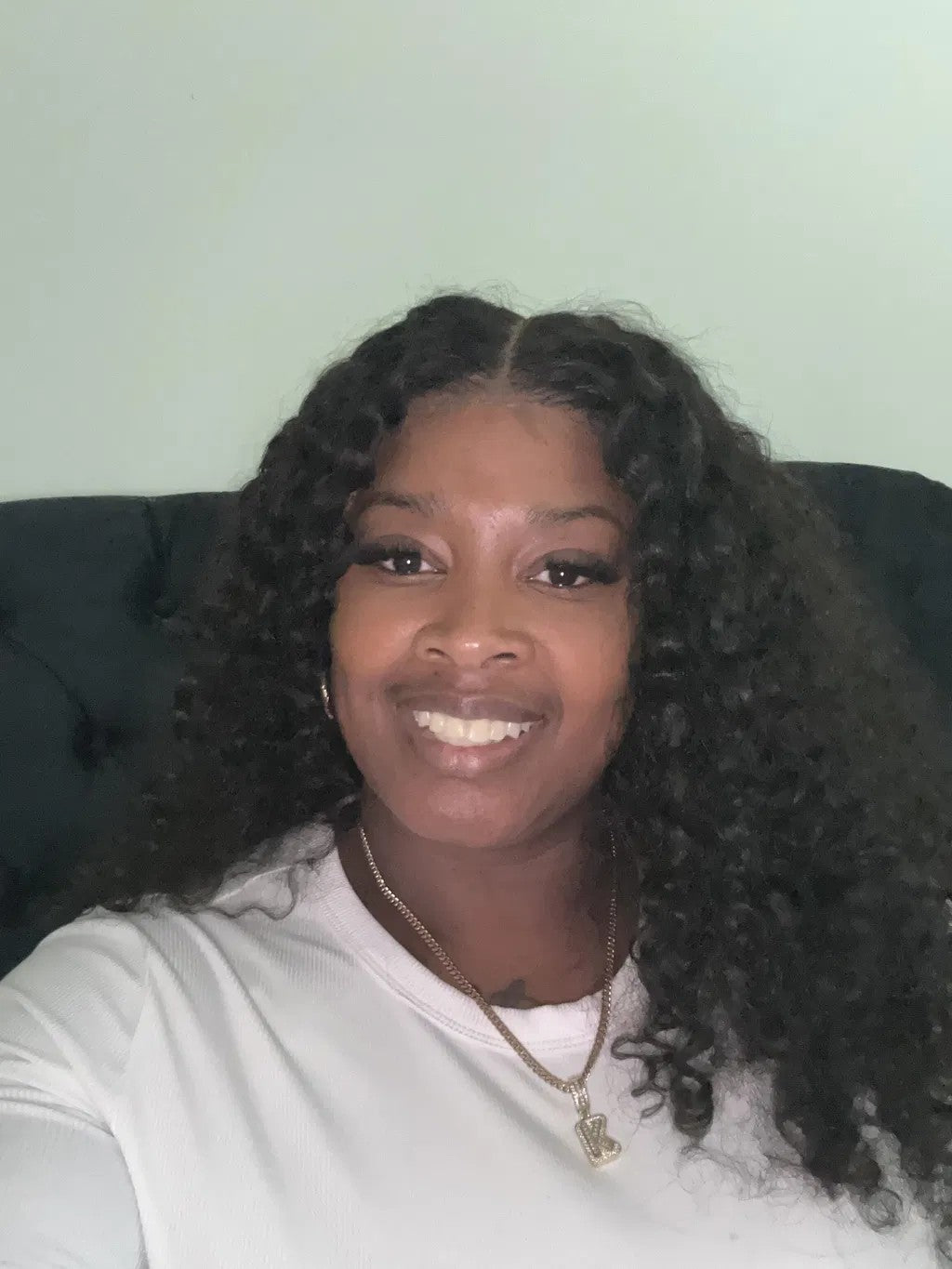 Softlife Hair customer wearing wig review photo from Simone Taylor