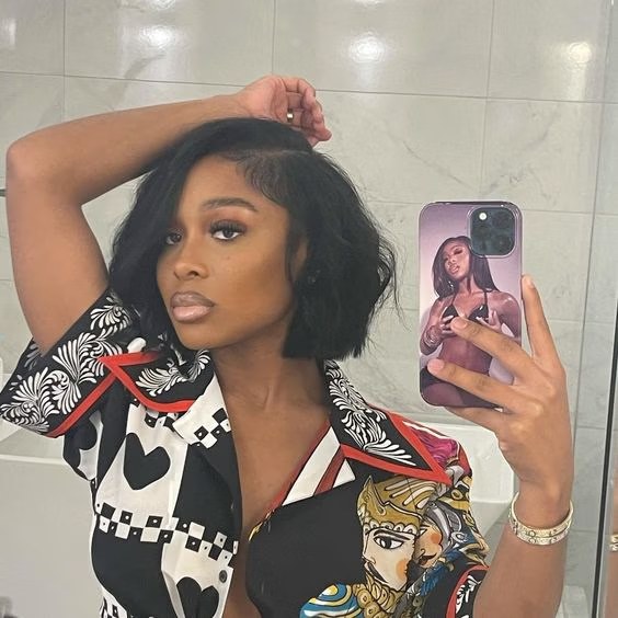 Softlife Hair customer wearing wig review photo from Simone T.